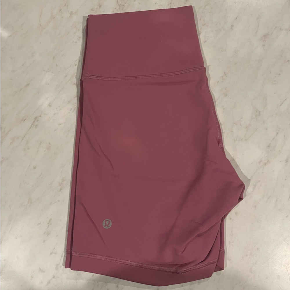 Lululemon Wunder Train 6” shorts